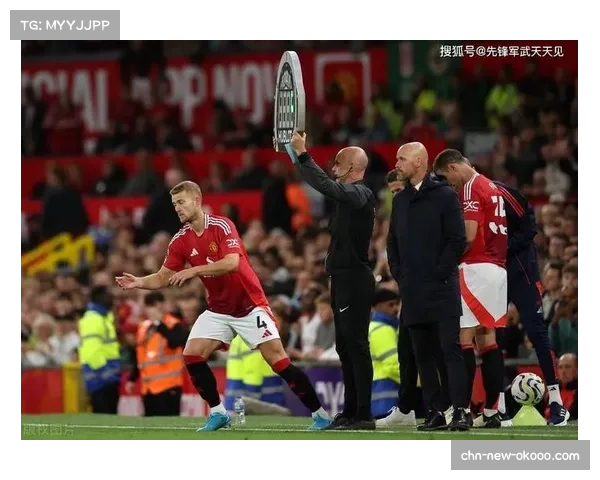 官方：拜仁后卫德利赫特因伤缺席与皇马的次回合关键战